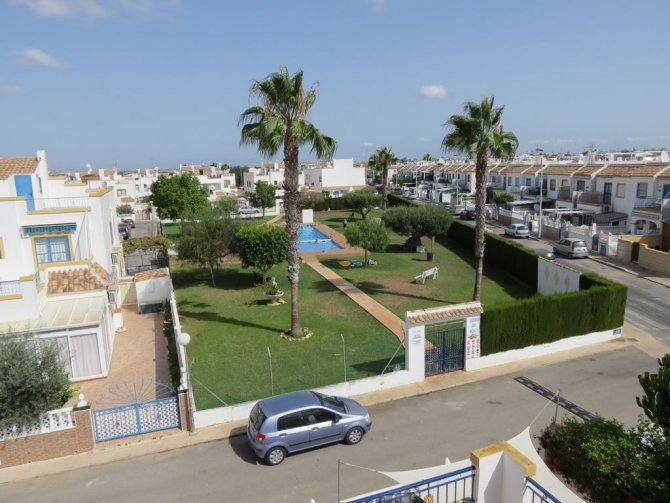 Townhouse for sale in Torrevieja Jardin Del Mar €99,950 (CM4152)