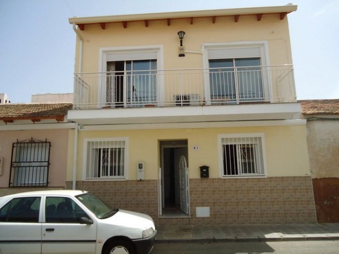 Townhouse for sale in Benijófar €119,950 (CM4153)