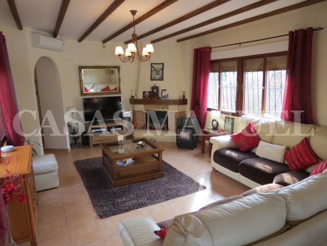 Villa for sale in Formentera Del Segura €195,000 (CM4514)