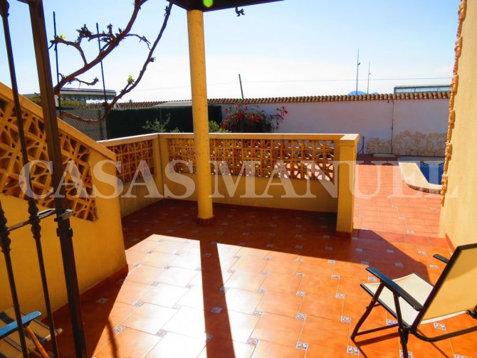 Villa for sale in Formentera Del Segura €220,000 (CM4650)