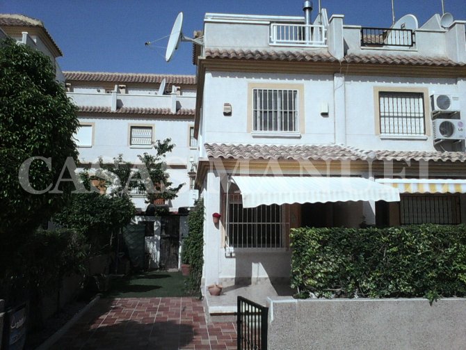 Townhouse for sale in Algorfa €89,000 (CM4752)
