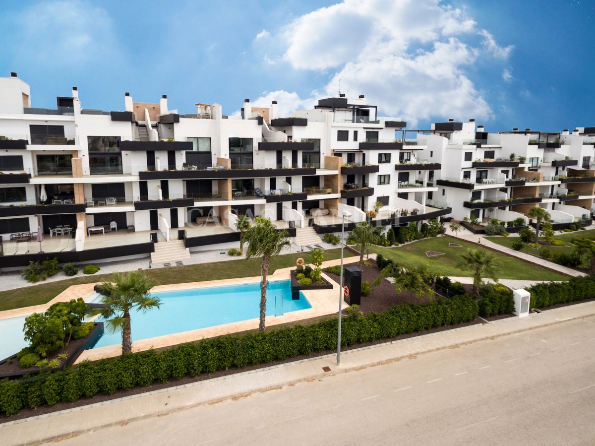 Apartment for sale in Villamartin Los Dolses €268,000 (CM5120)