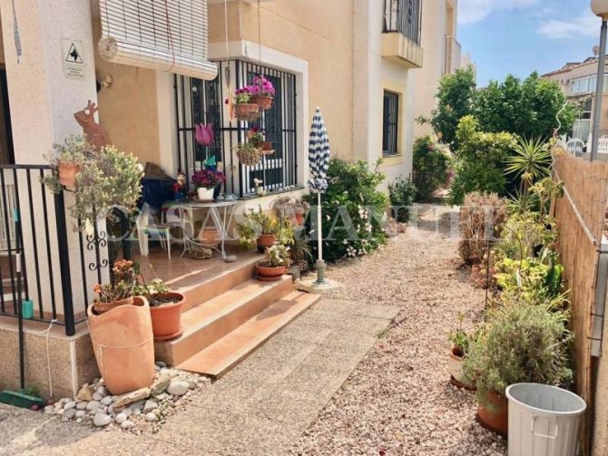 Villa for sale in Algorfa Urb. Montebello €125,000 (CM6875)