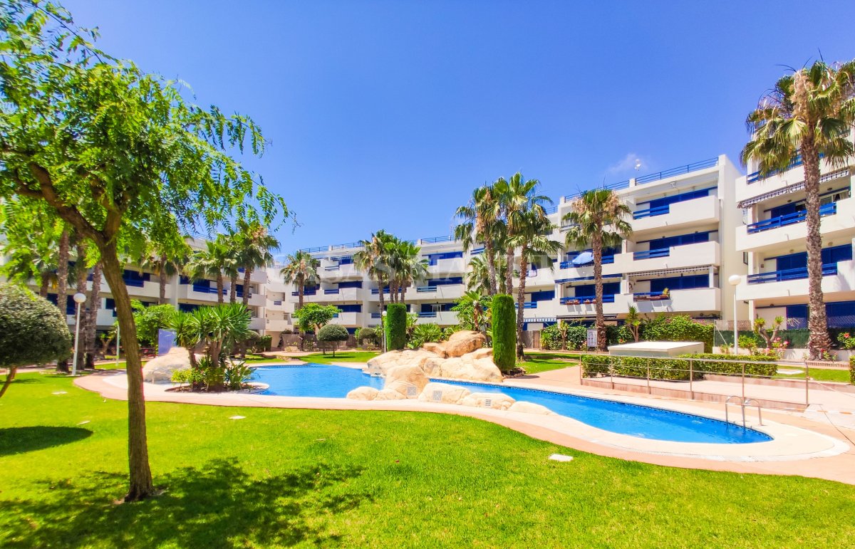 Apartment for sale in Playa Flamenca €119,900 (CM7627)