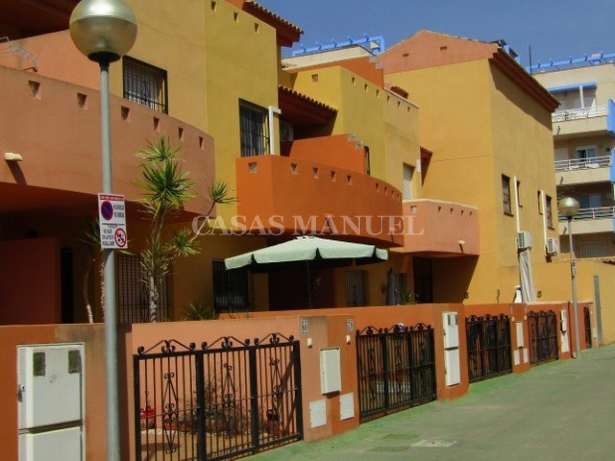Townhouse for sale in Cabo Roig €163,000 (CM7668)