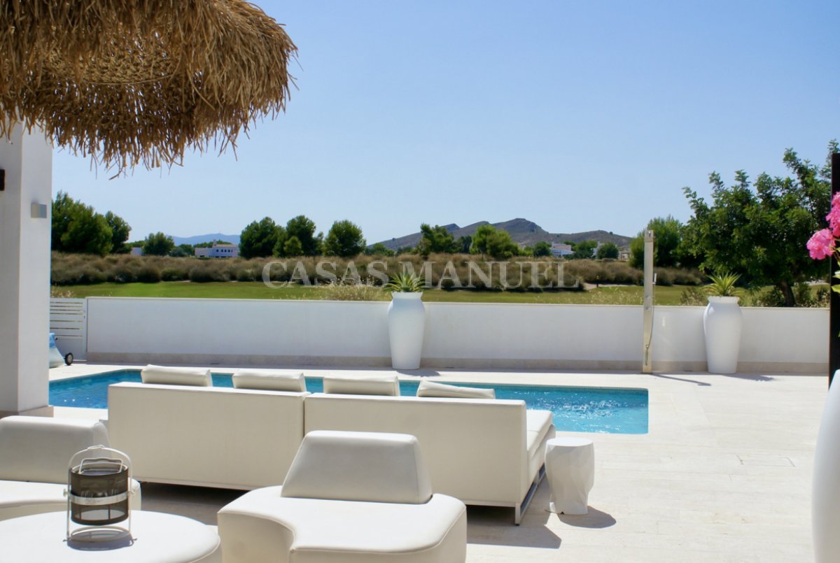 Villa for sale in El Valle Golf Resort €545,000 (CM7843)