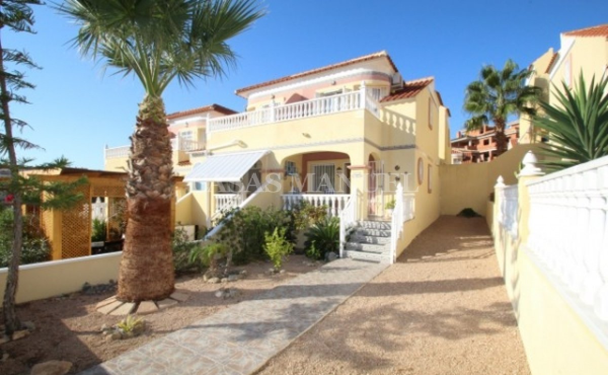 Townhouse for sale in Villamartin €114,995 (CM7919)