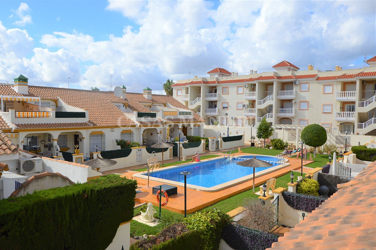 Apartment for sale in La Zenia €142,000 (CM8205)