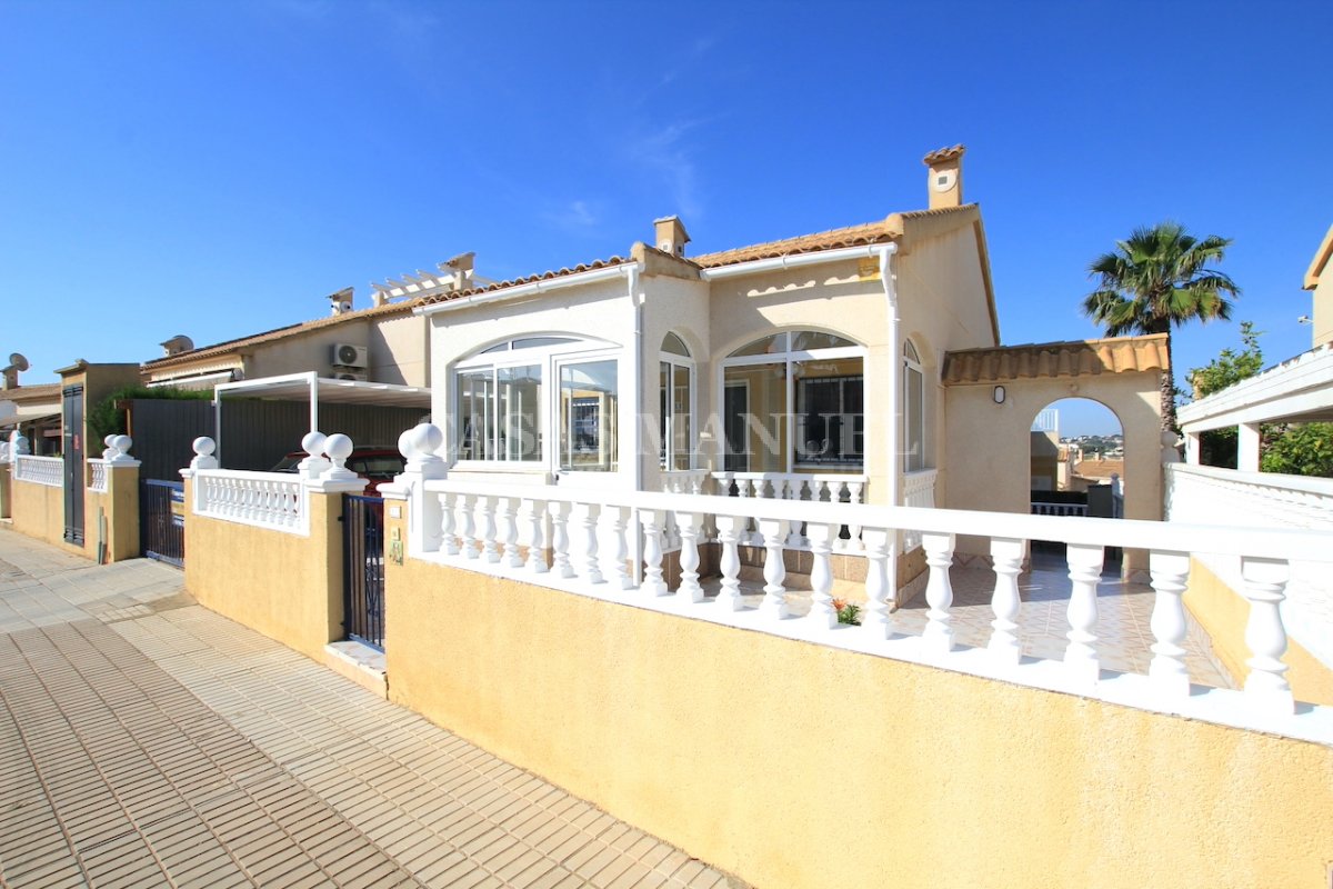 Villa for sale in Los Altos €147,995 (CM8382)