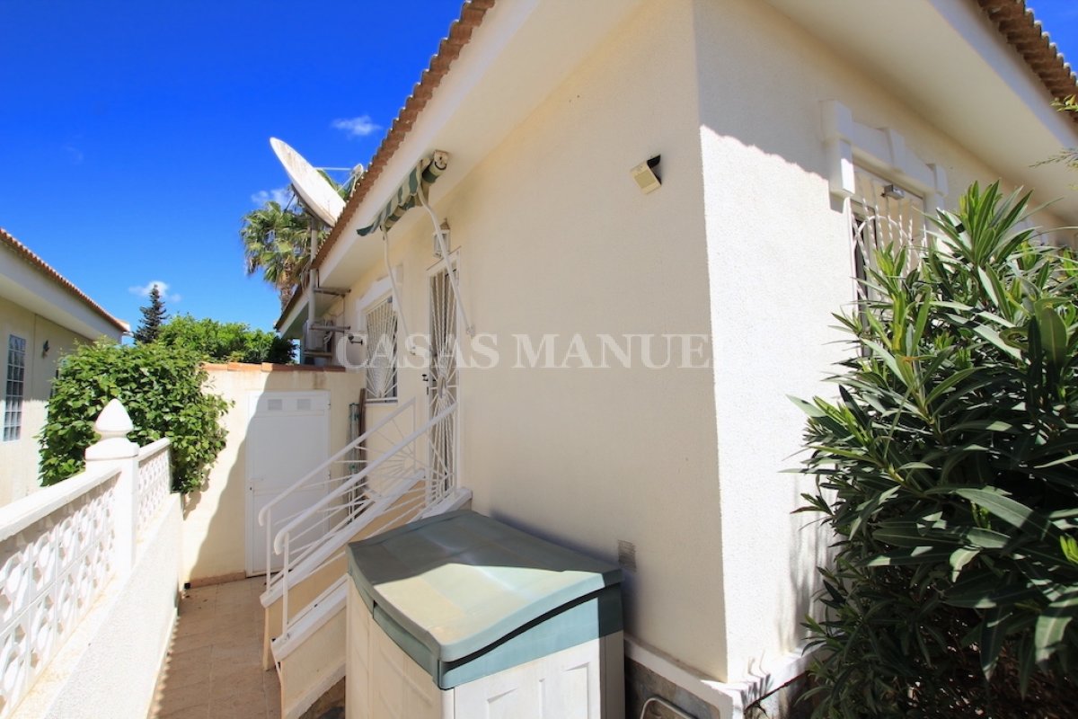 Villa for sale in Benijófar Monte Azul €220,000 (CM8829)