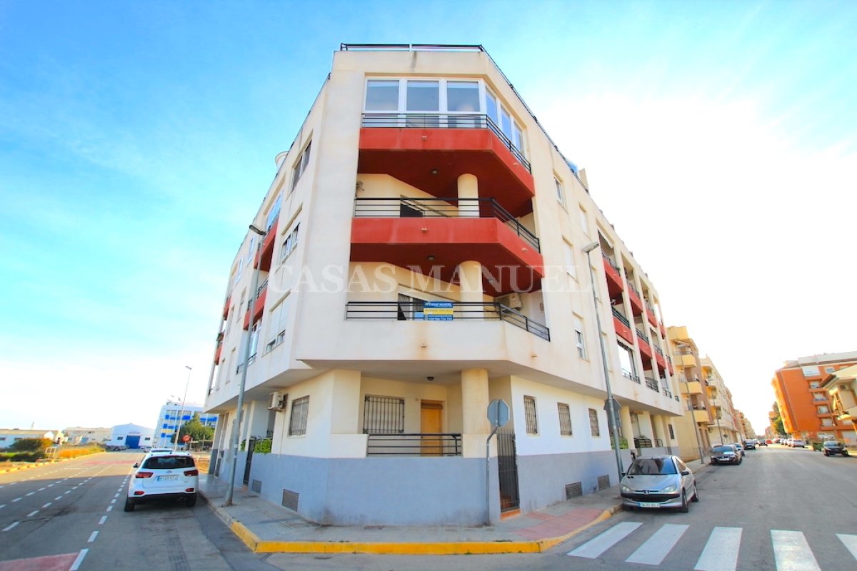 Apartment for sale in Almoradi €68,000 (CM9182)