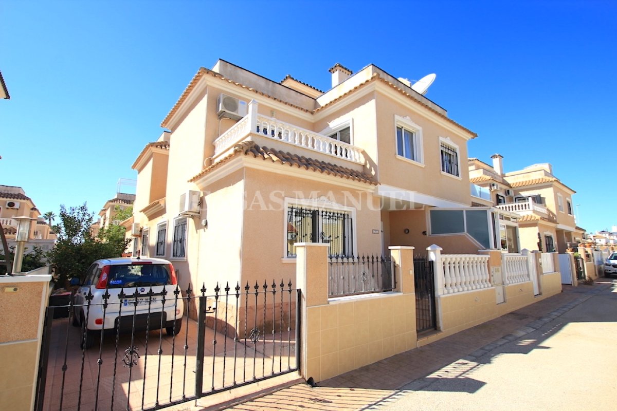 Townhouse for sale in Cabo Roig €169,950 (CM9222)