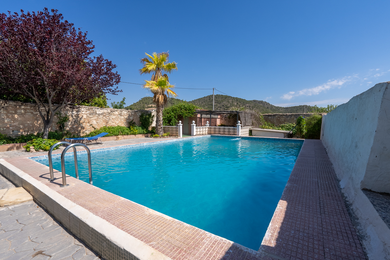 House in Chinorlet - Image 5