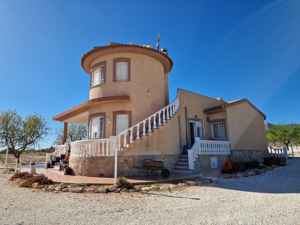 Villa in Carche - Image 3