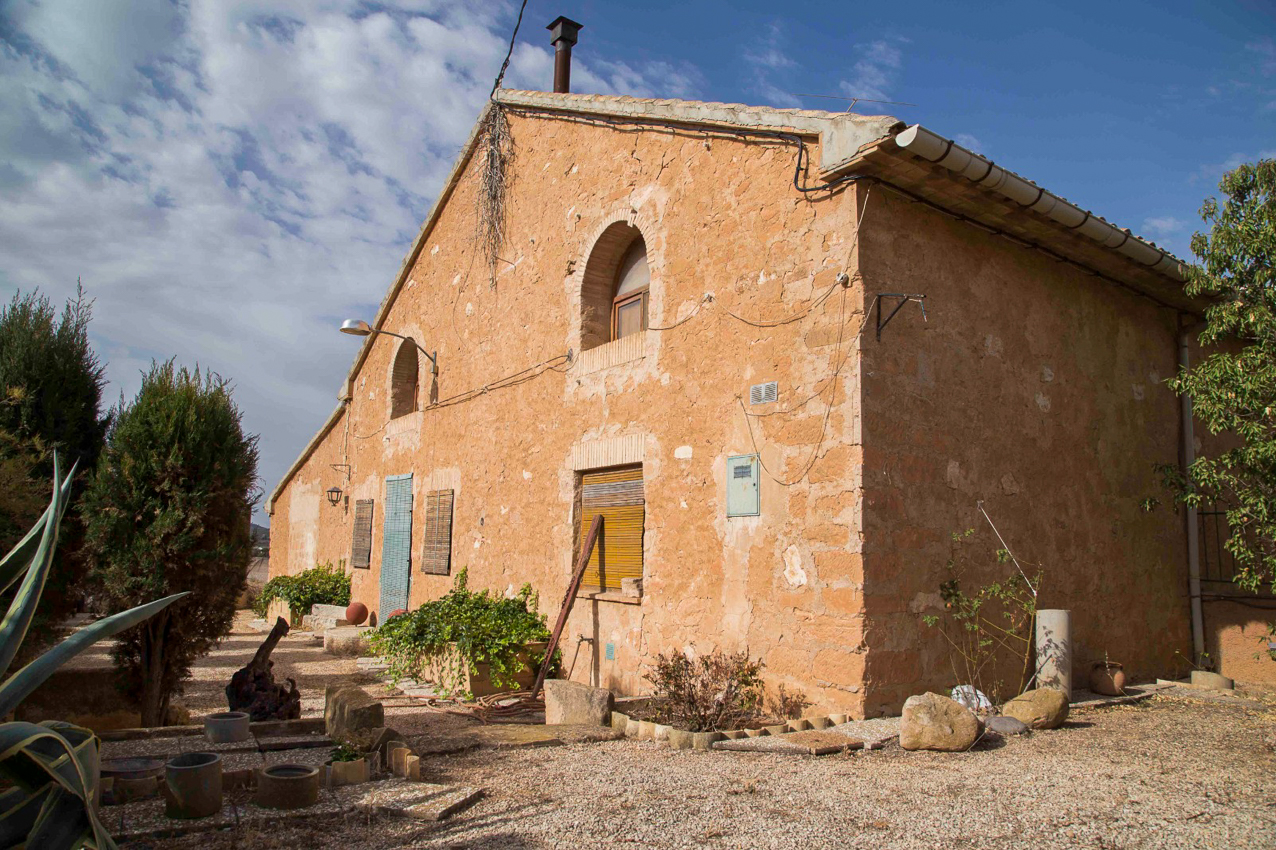 House in Llano - view 1