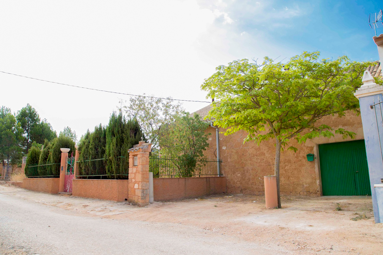 House in Llano - Image 3