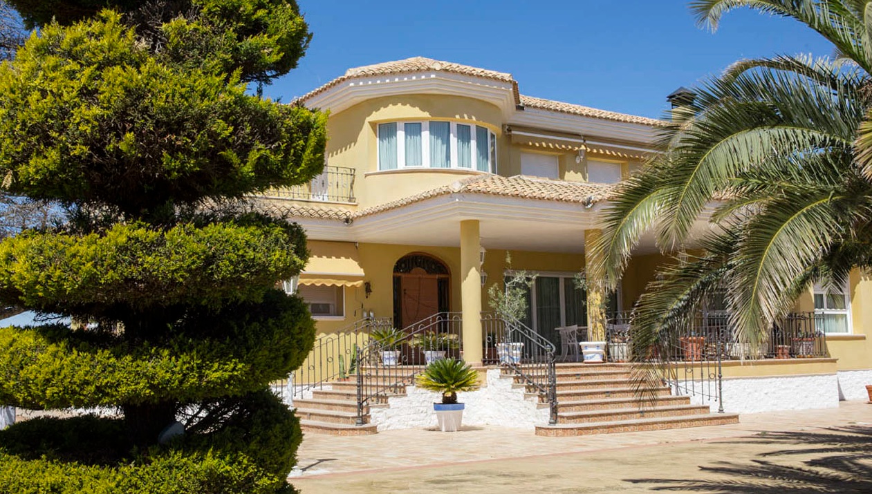 Villa in Yecla - view 1