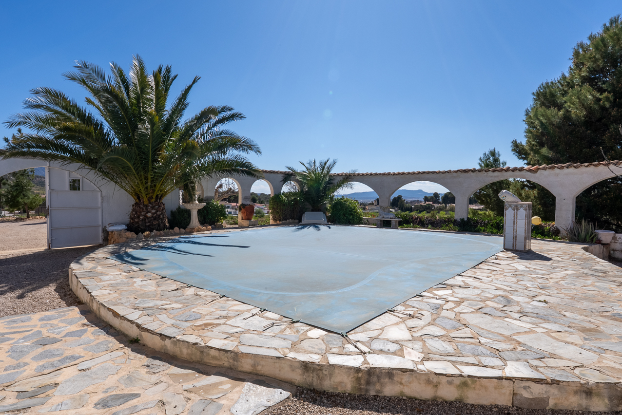 House in Fuente del Pino - Image 4