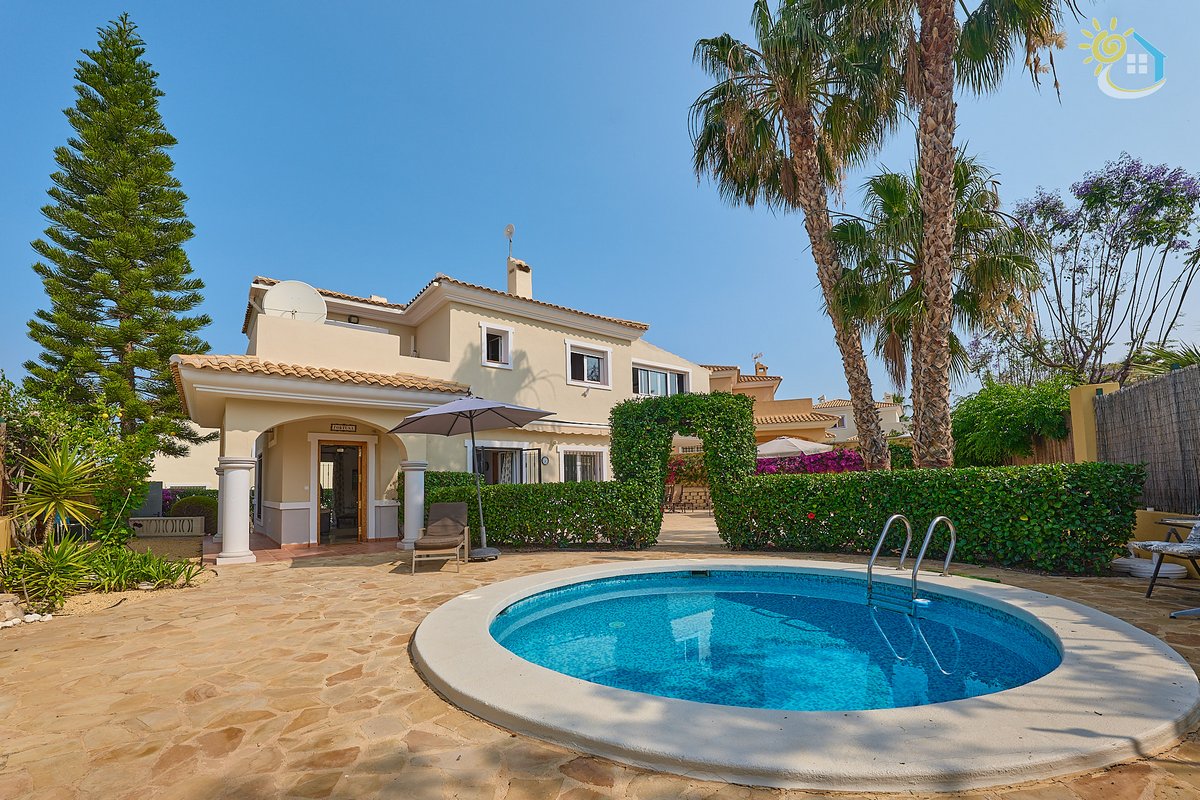 Villa in Mutxamel - view 1