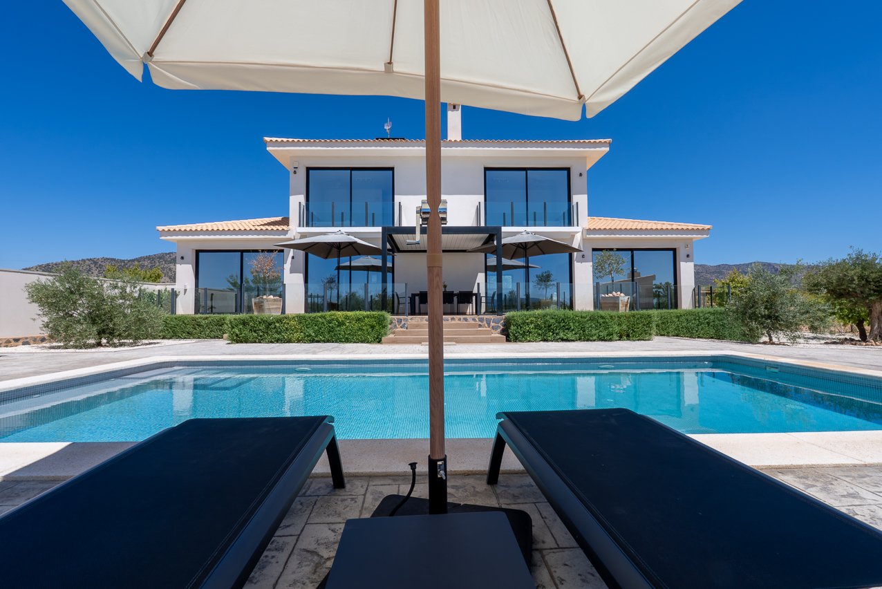 Villa in Hondon - Image 3