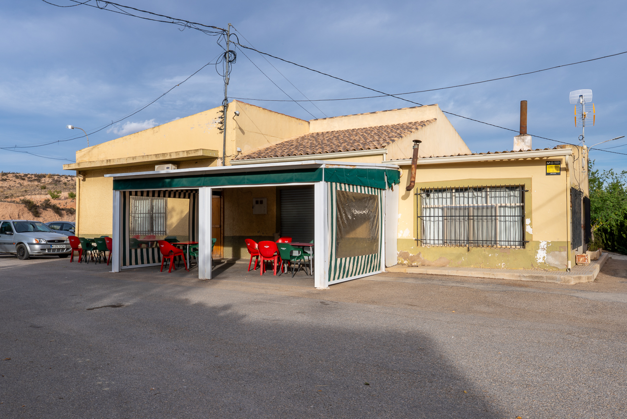 House in Casas de Ibanez - Image 4