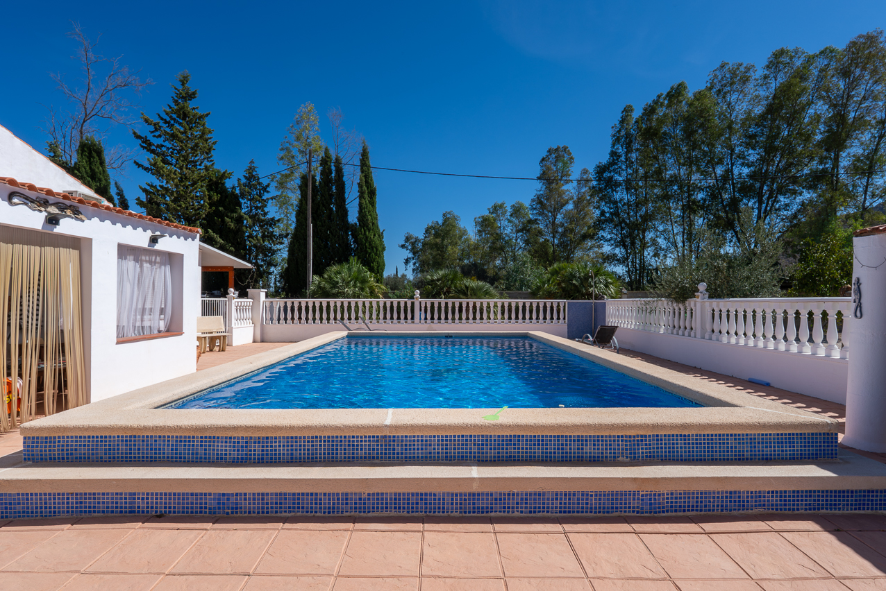 Villa in Las Virtudes - Image 5