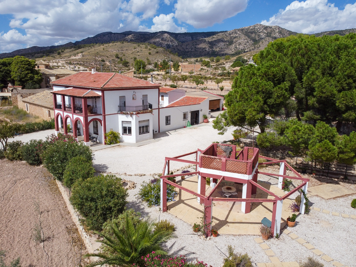 Villa in Carche - view 1