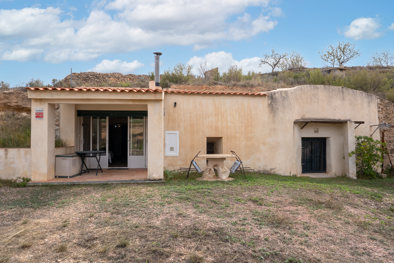 House in Umbria Alta - Image 3
