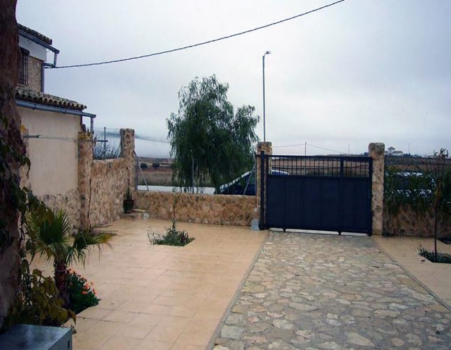 Country House for sale in Pinoso €165,950 (CF586)