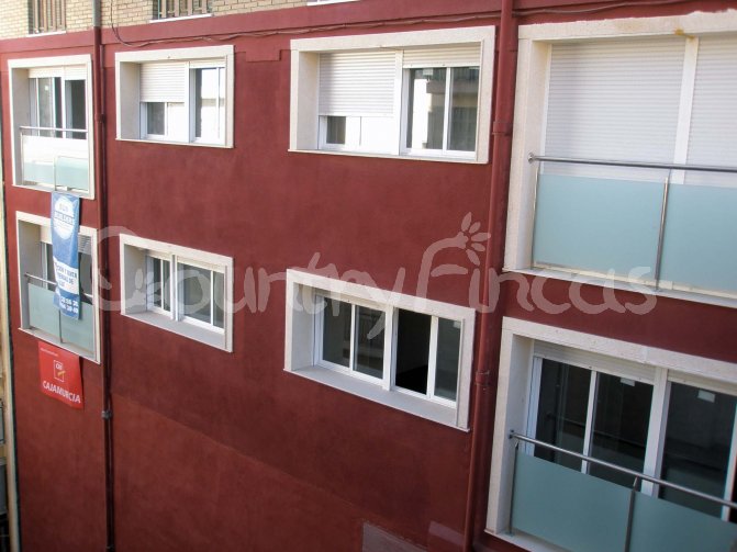 Apartment for sale in Alicante City €145,000 (CF2384)