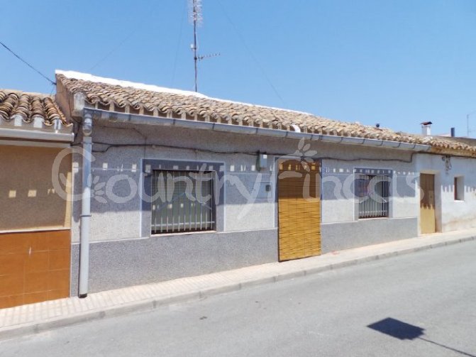 Town House for sale in Pinoso €64,950 (CF2713)