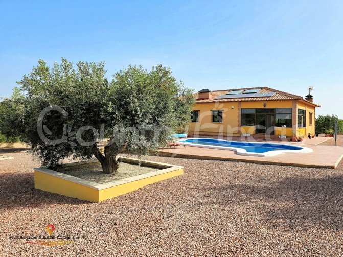 Villa for sale in La Zarza €299,000 (CF2864)