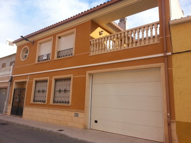 Town House for sale in Pinoso €178,995 (CF844)