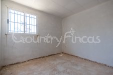 Huge building land with warehouse