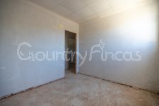 Huge building land with warehouse