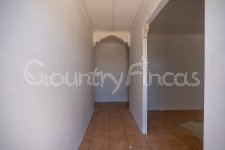 Huge building land with warehouse