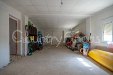 Huge building land with warehouse