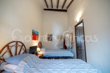 Beautiful Traditional Town House w/ Garden and Casita