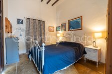 Beautiful Traditional Town House w/ Garden and Casita