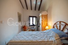 Beautiful Traditional Town House w/ Garden and Casita