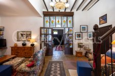 Beautiful Traditional Town House w/ Garden and Casita