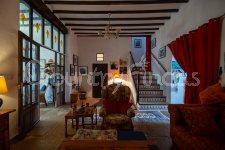 Beautiful Traditional Town House w/ Garden and Casita