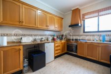 Beautiful Traditional Town House w/ Garden and Casita