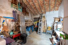 Beautiful Traditional Town House w/ Garden and Casita