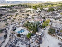 Country House in Monovar