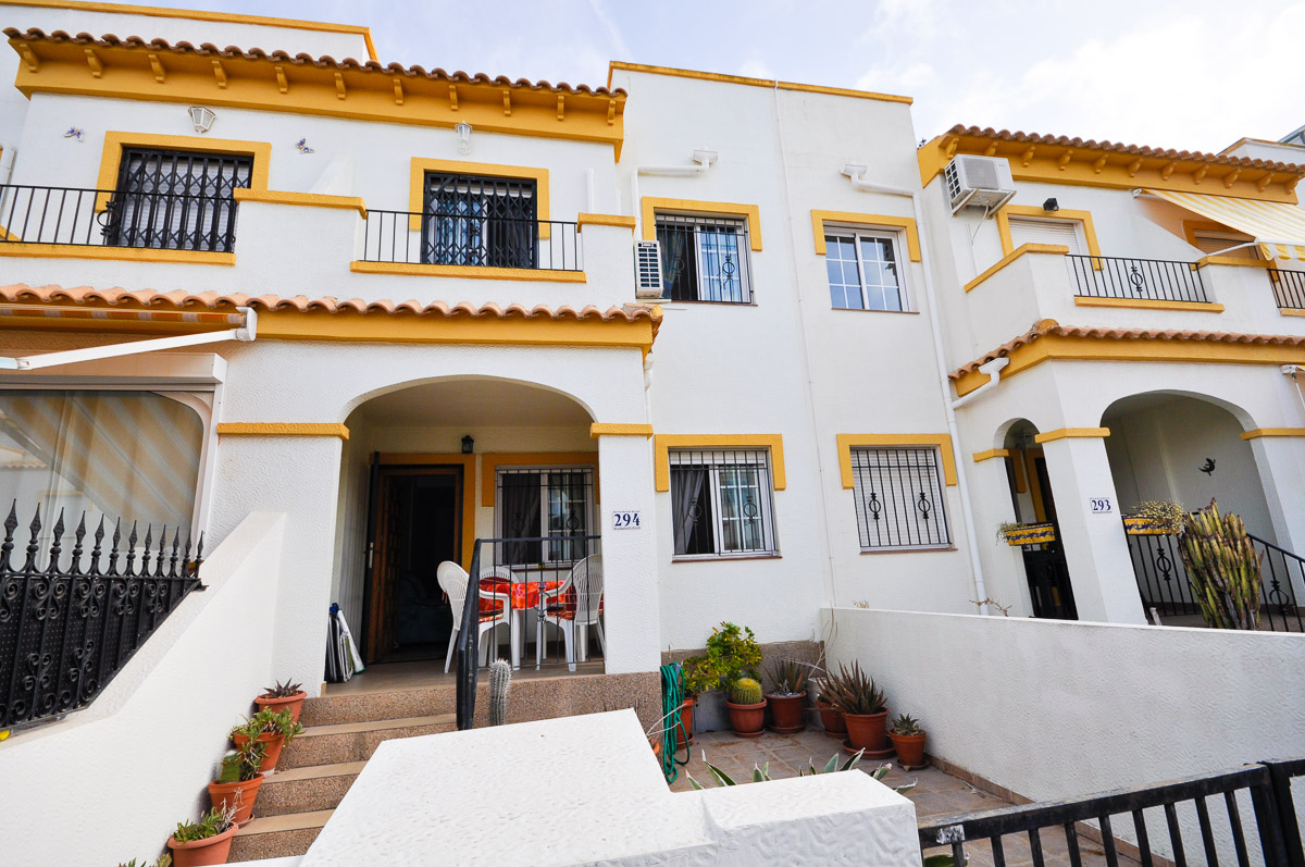 Townhouse for sale in Altomar I, Gran Alacant, Spain €134,000 (GA0047)