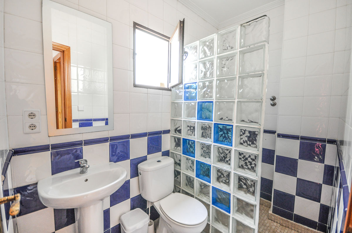 Townhouse for sale in Brisas del Faro, Gran Alacant, Spain €135,000