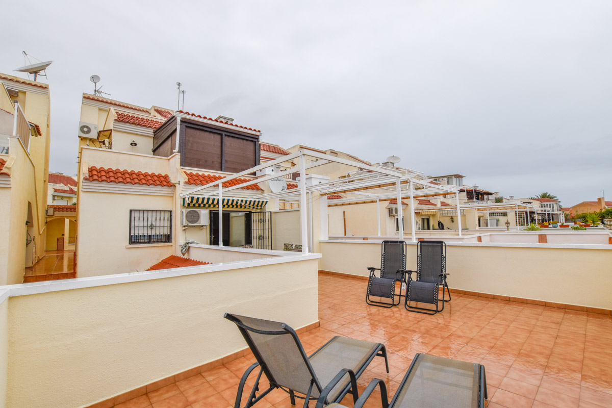 Apartment for sale in Brisas del Faro, Gran Alacant, Spain €179,000