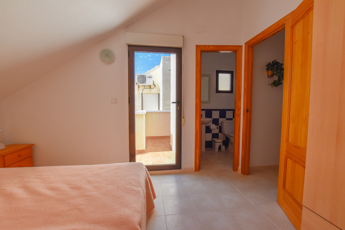 Townhouse for sale in Brisas del Faro, Gran Alacant, Spain €148,000