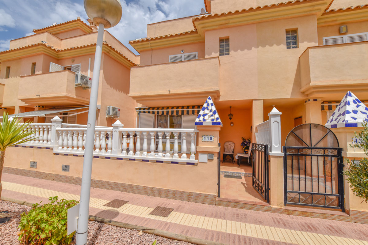 Townhouse for sale in Brisamar, Gran Alacant, Spain €112,000 (GA0037)